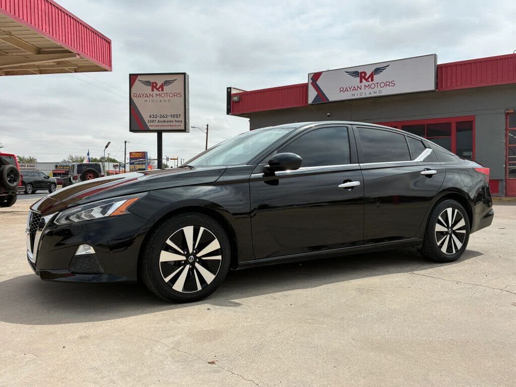 2021 NISSAN Altima