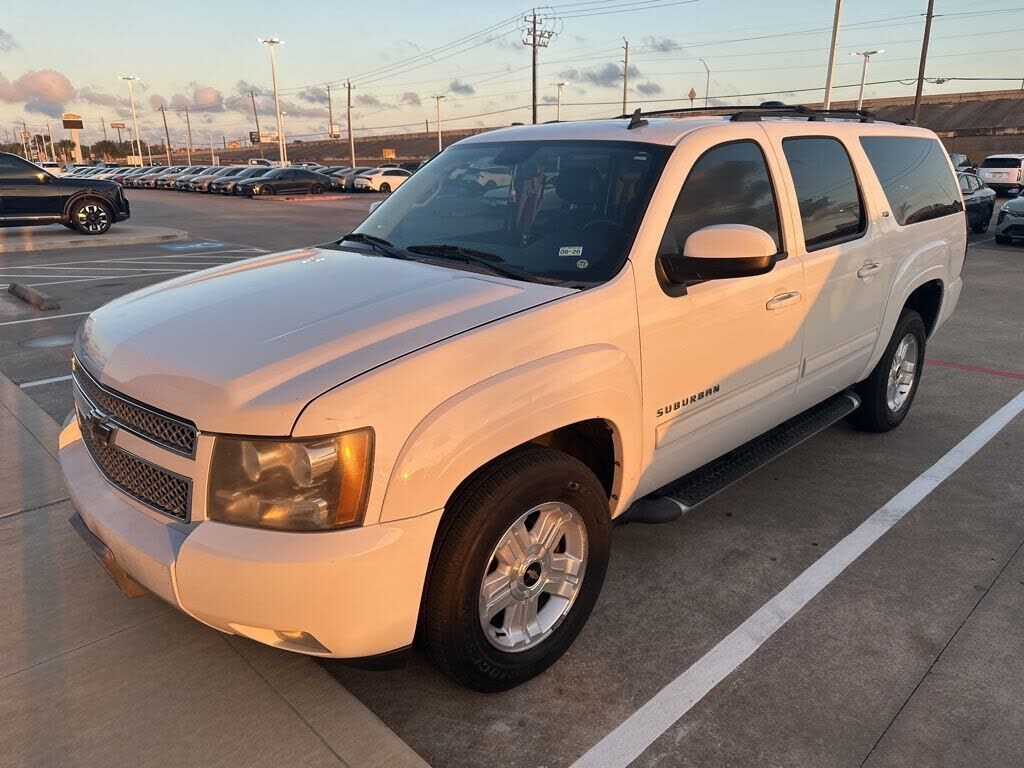 2011 CHEVROLET Suburban