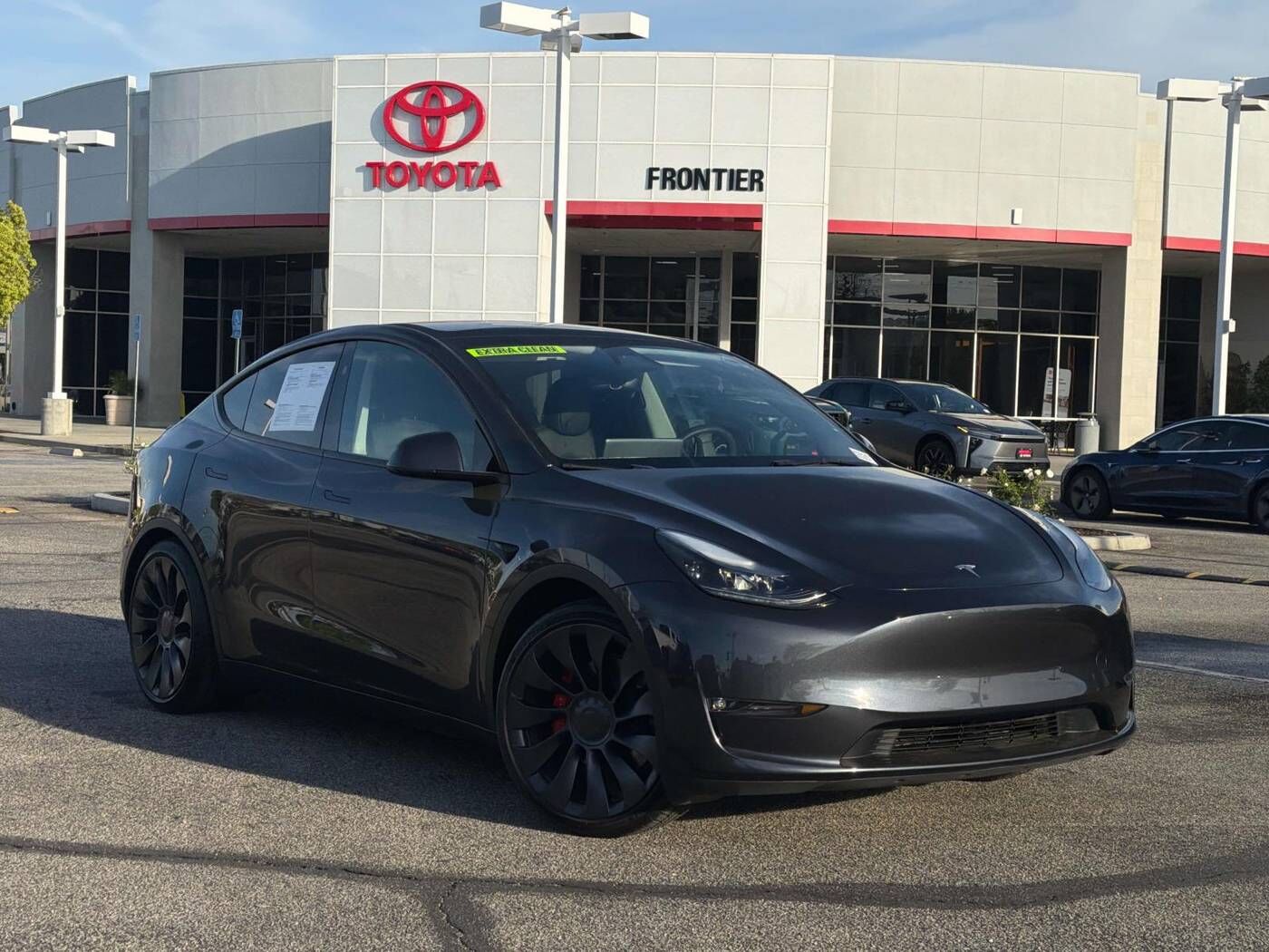2024 TESLA Model Y