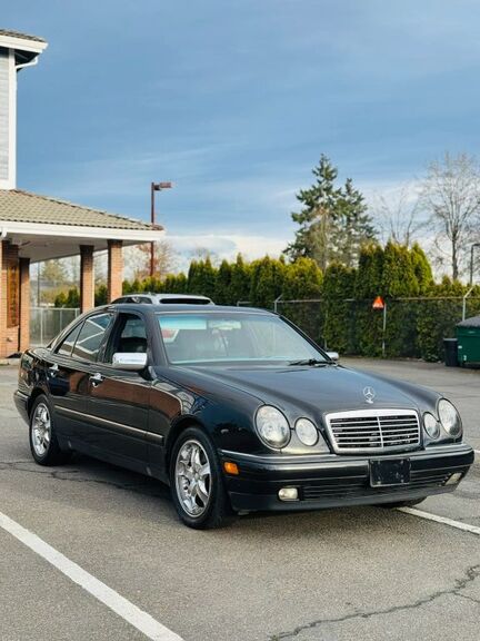 1997 MERCEDES-BENZ E-Class