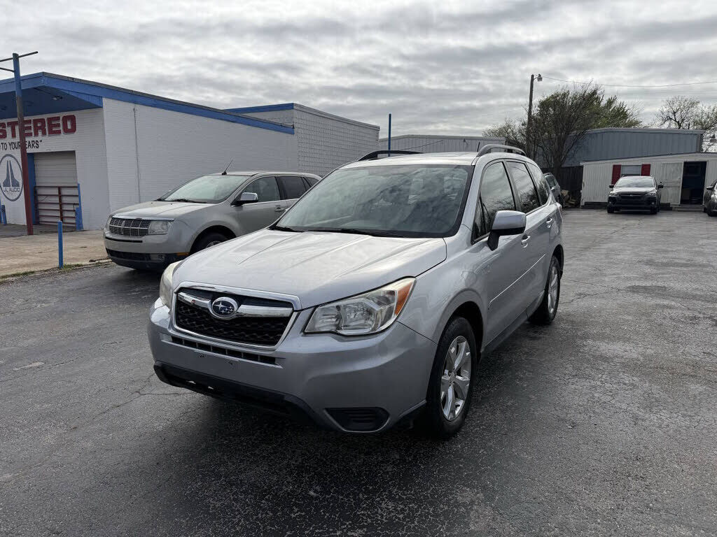2014 SUBARU Forester