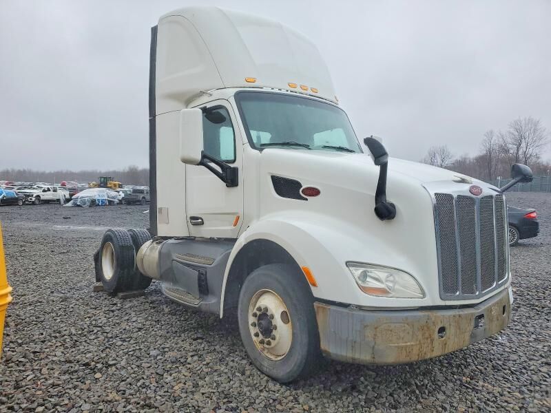 2016 PETERBILT 579