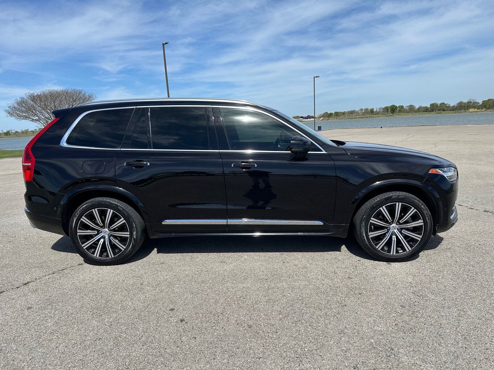 2020 VOLVO XC90