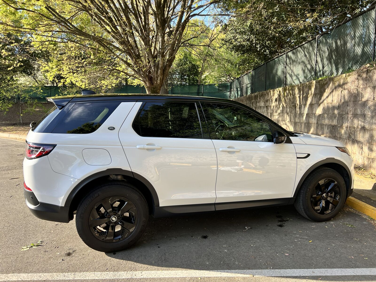 2023 LAND ROVER Discovery Sport