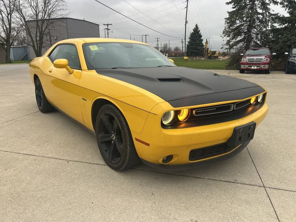 2017 DODGE Challenger