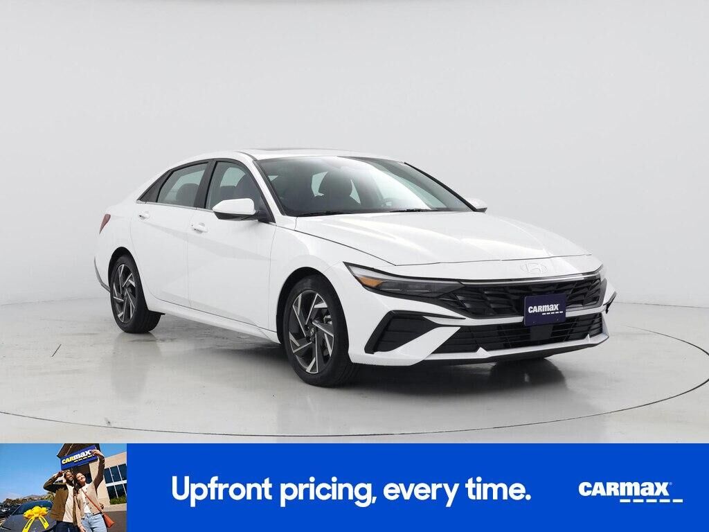 2024 HYUNDAI Elantra