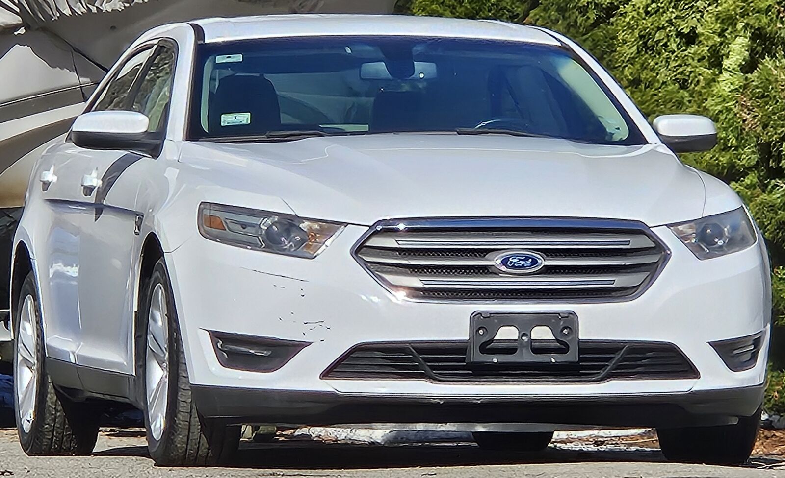 2013 FORD Taurus