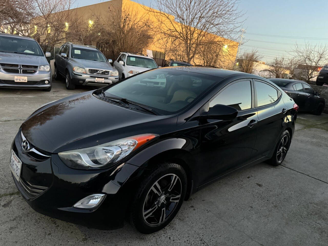 2013 HYUNDAI Elantra