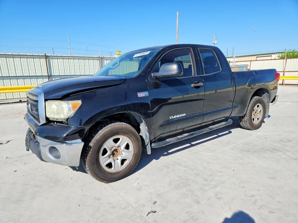 2010 TOYOTA Tundra