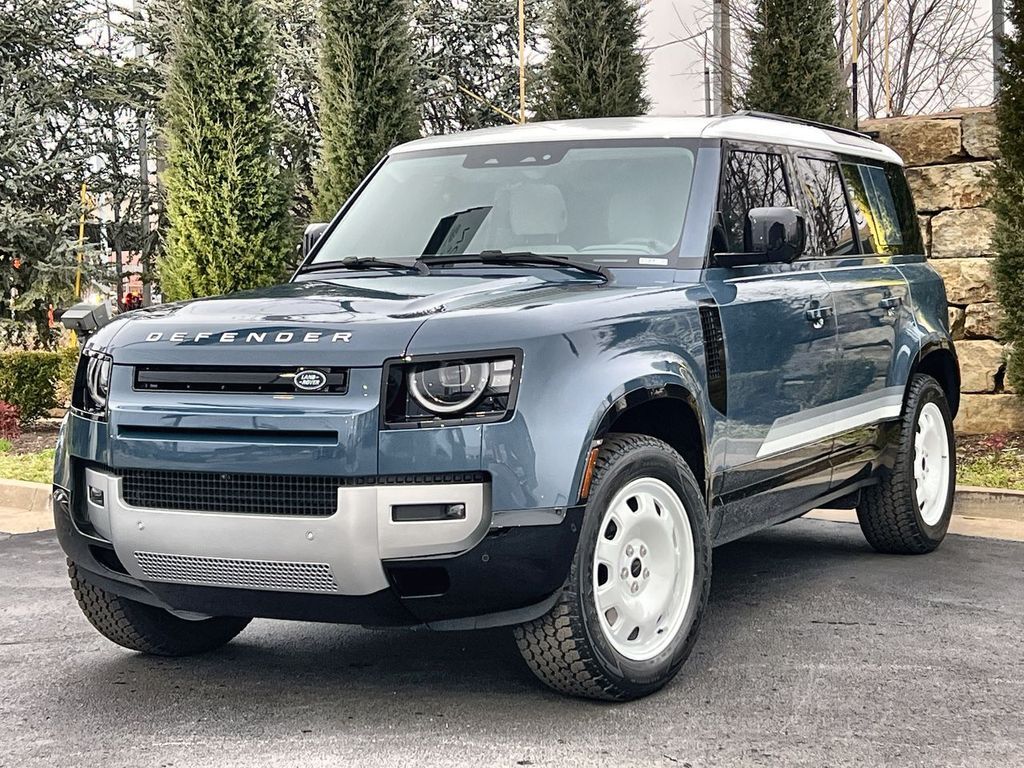 2026 LAND ROVER Defender