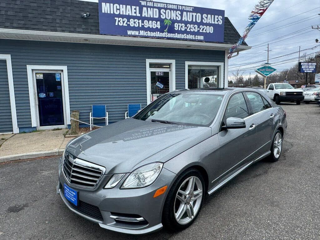 2013 MERCEDES-BENZ E-Class