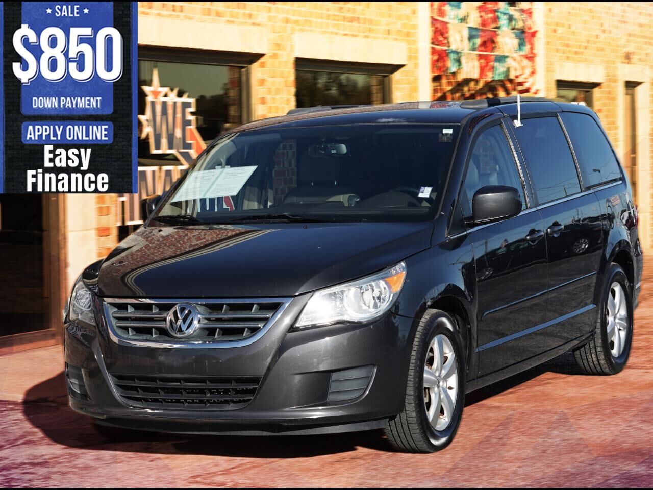 2011 VOLKSWAGEN Routan