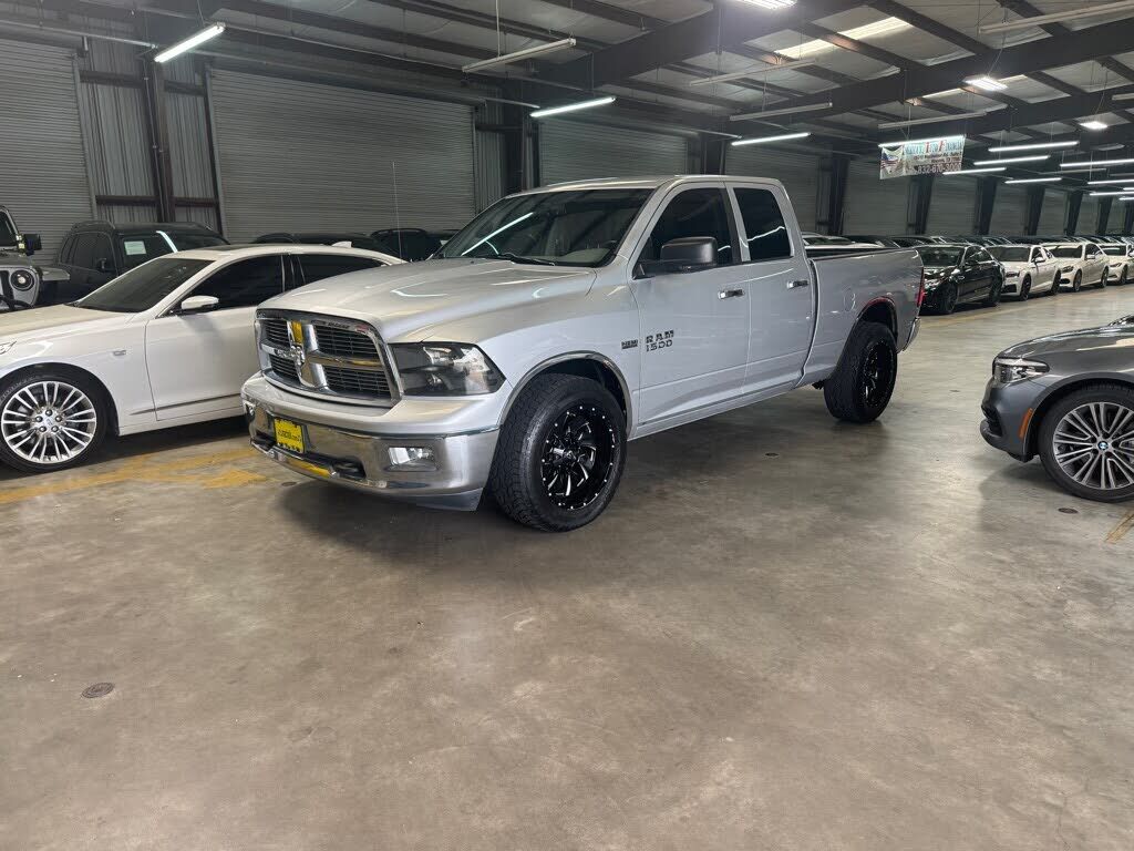 2012 DODGE Ram