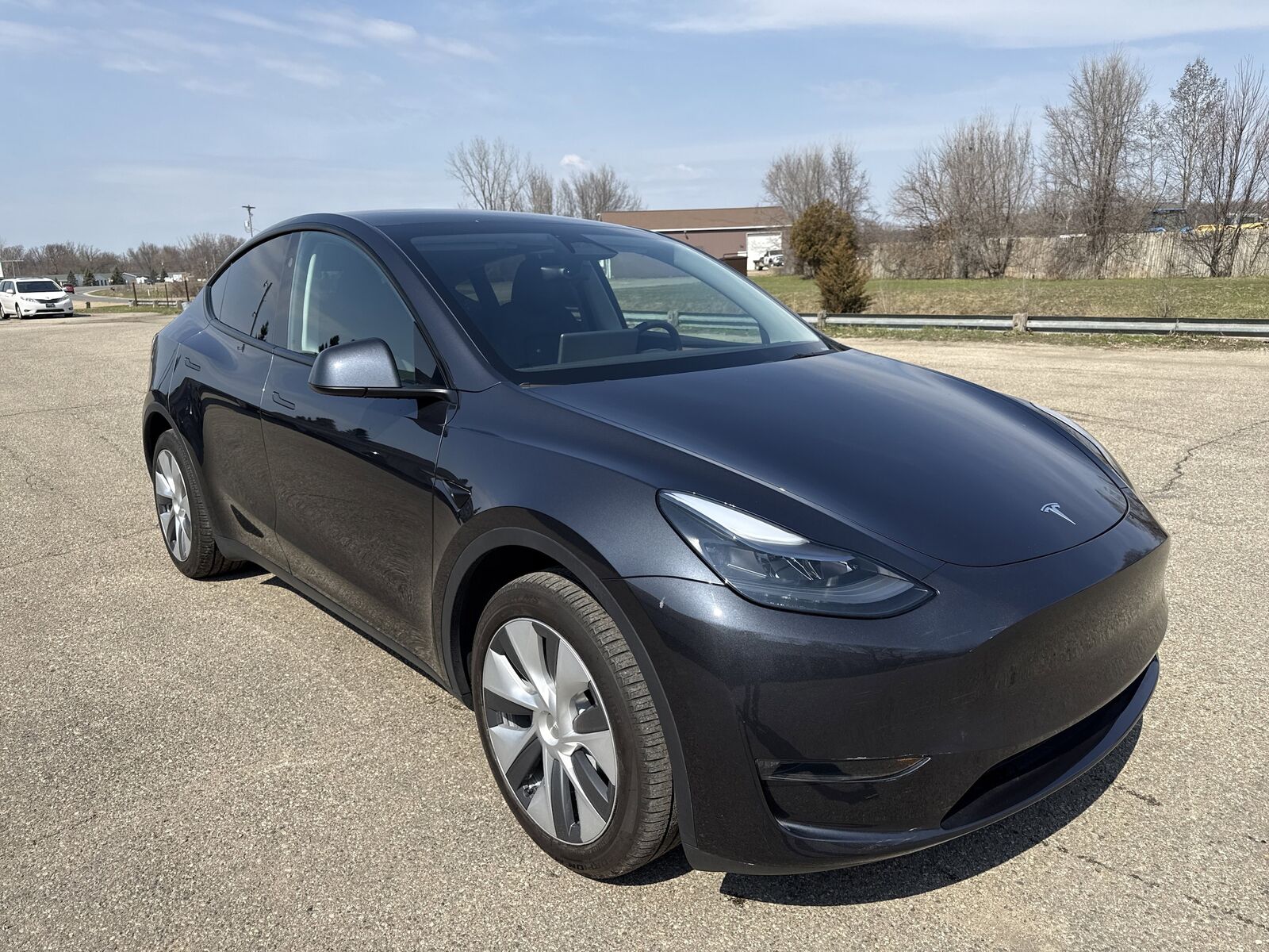 2024 TESLA Model Y