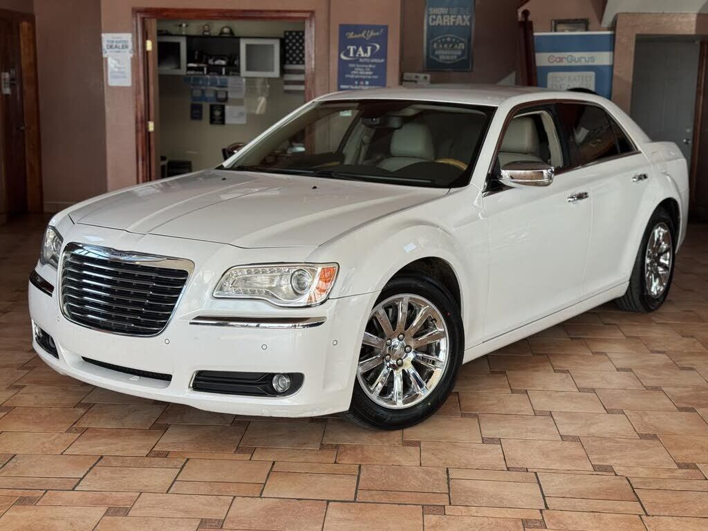 2012 CHRYSLER 300
