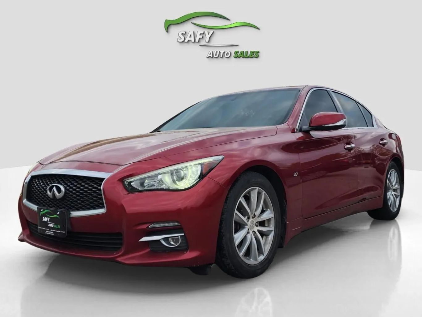 2015 INFINITI Q50
