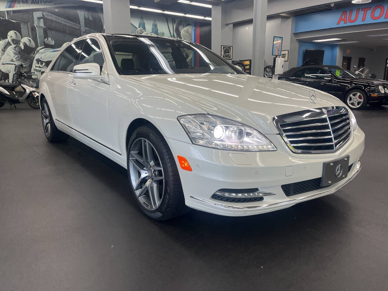 2013 MERCEDES-BENZ S-Class