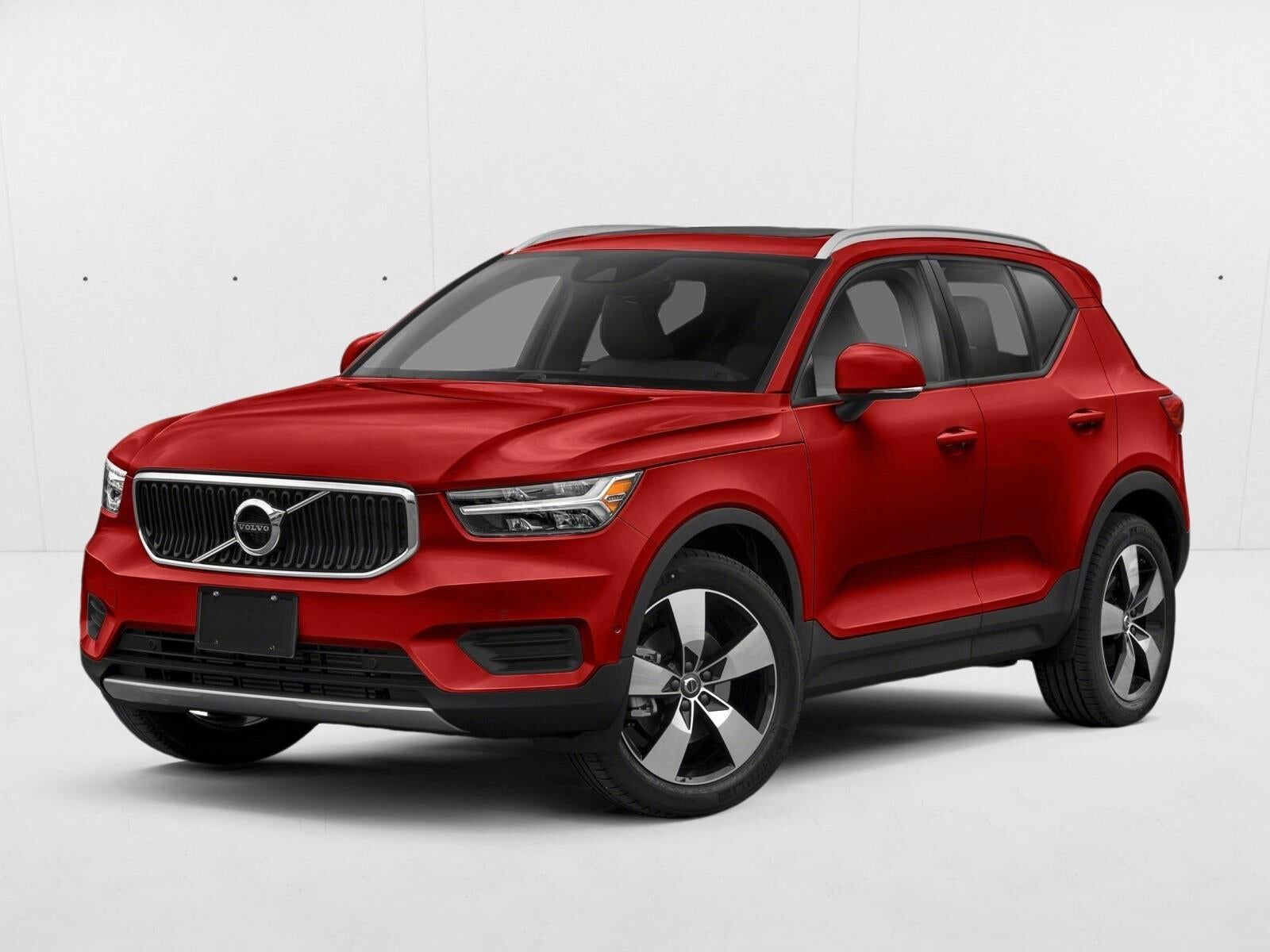2021 VOLVO XC40
