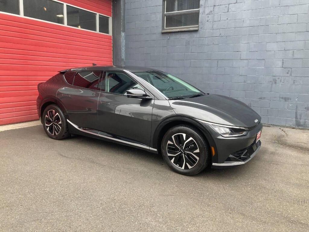 2023 KIA EV6