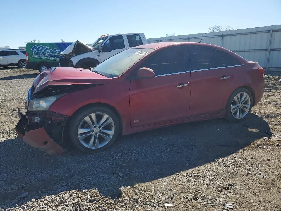 2013 CHEVROLET Cruze