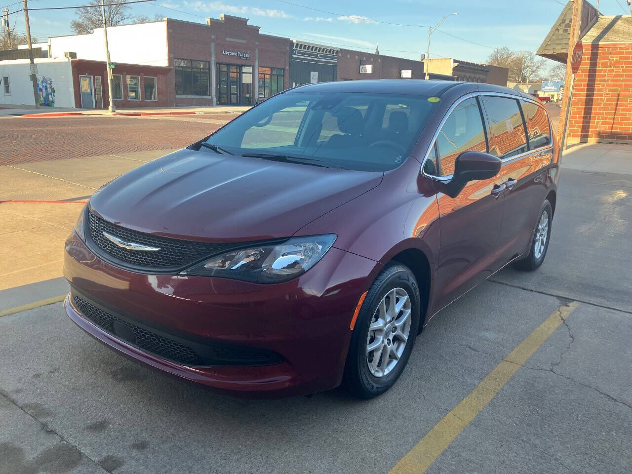 2023 CHRYSLER Voyager