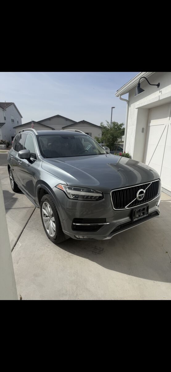 2018 VOLVO XC90