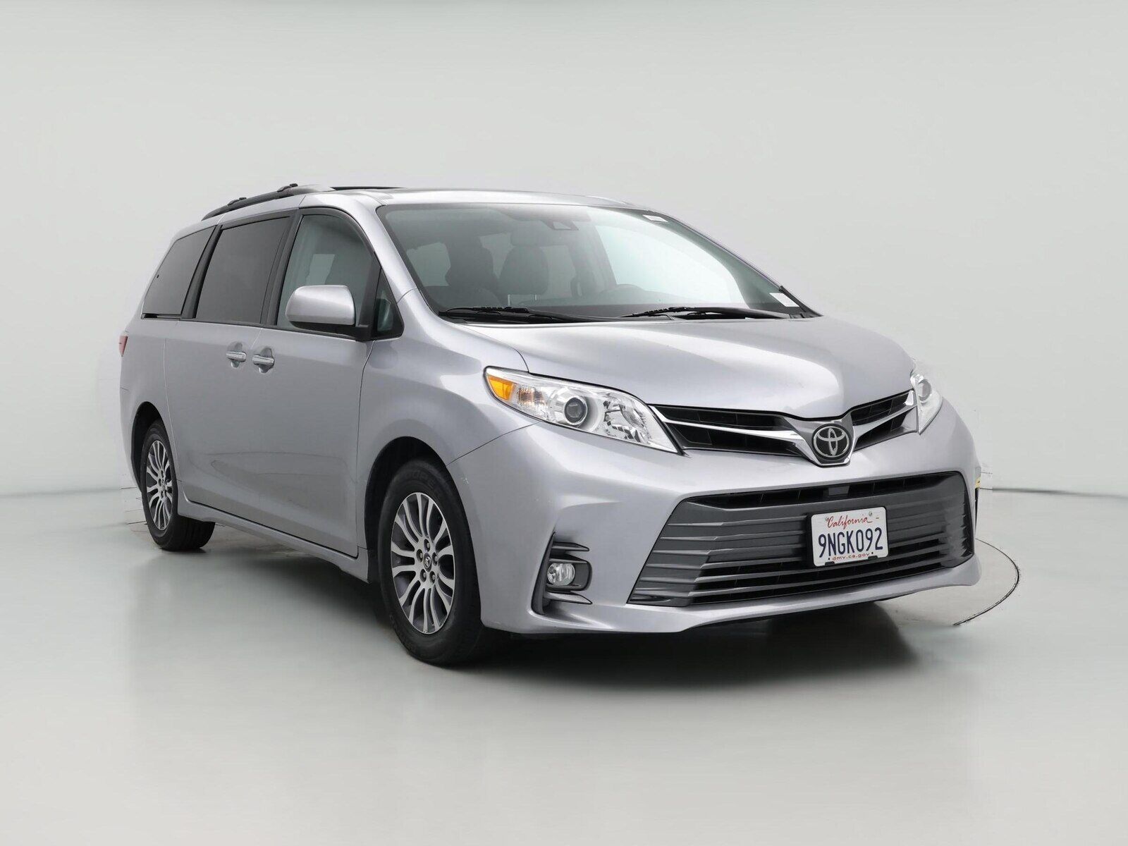 2018 TOYOTA Sienna