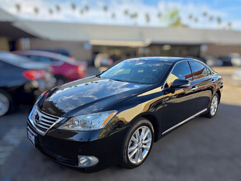 2011 LEXUS ES