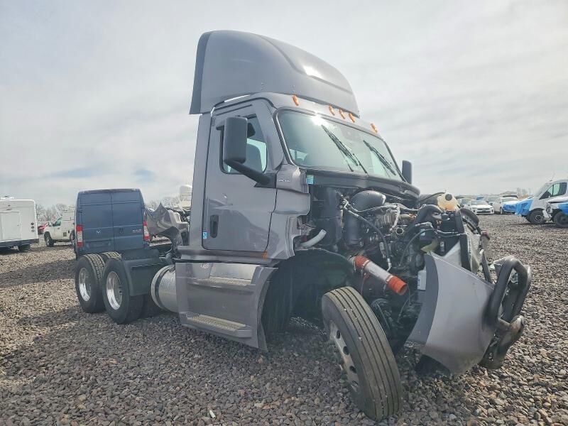2026 FREIGHTLINER Cascadia