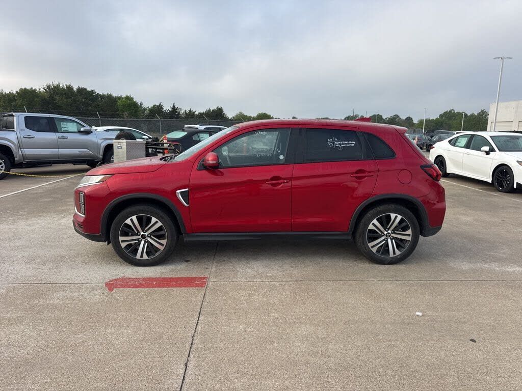 2025 MITSUBISHI Outlander Sport