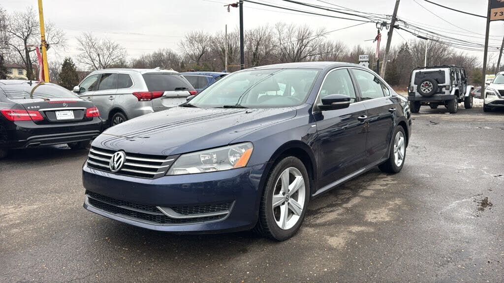 2014 VOLKSWAGEN Passat