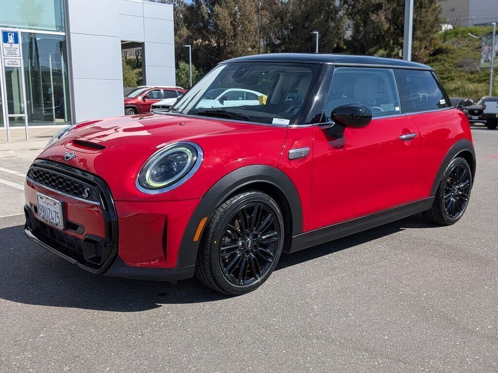 2023 MINI Hardtop