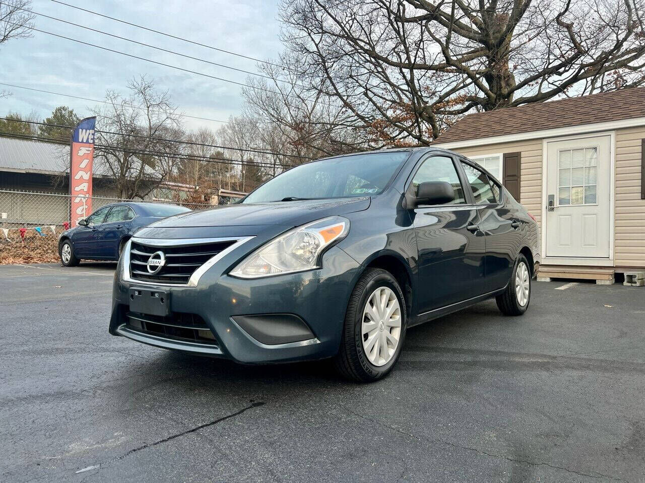 2015 NISSAN Versa