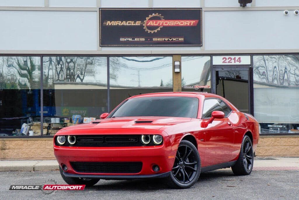 2016 DODGE Challenger