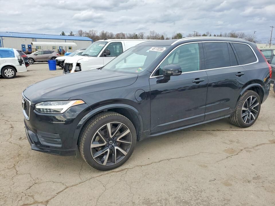 2020 VOLVO XC90