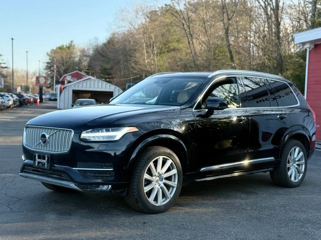 2017 VOLVO XC90