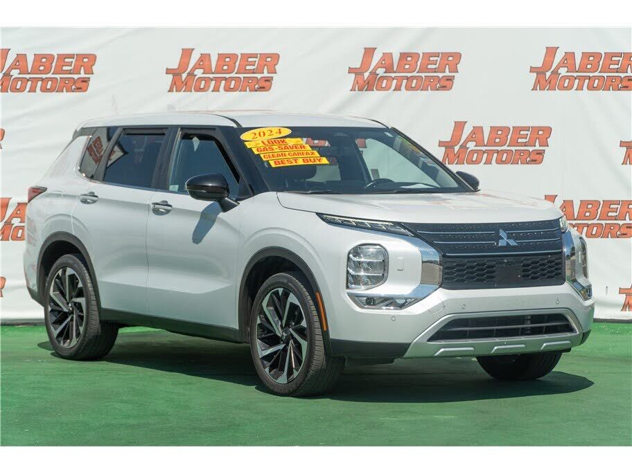 2024 MITSUBISHI Outlander