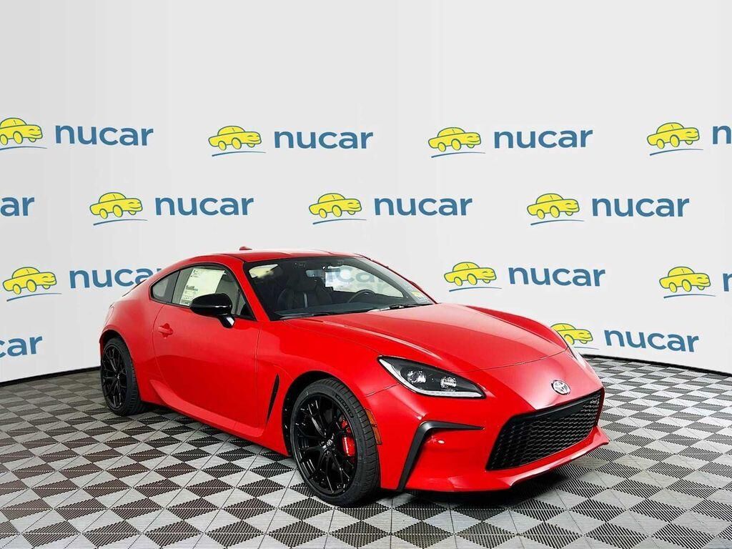 2025 TOYOTA GR86