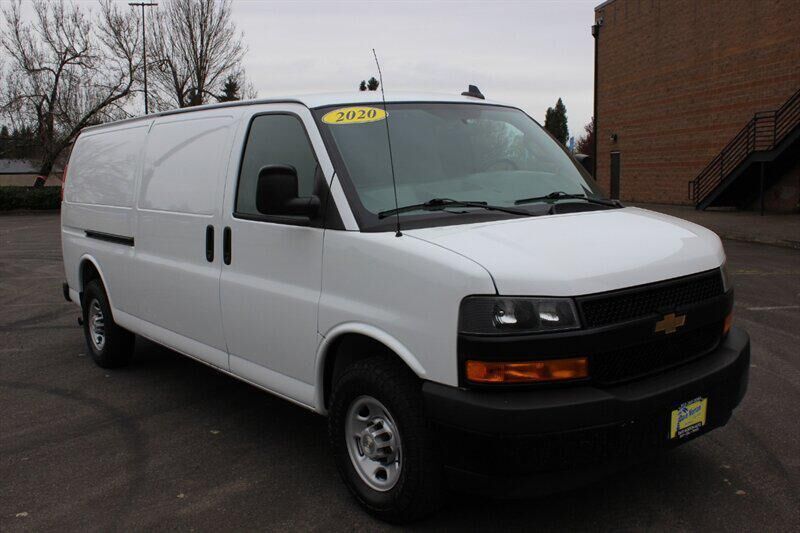 2020 CHEVROLET Express