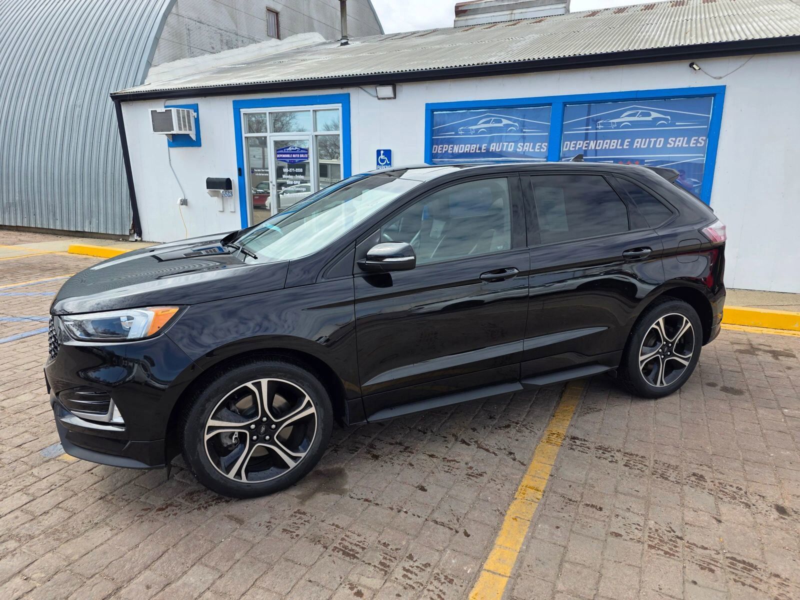 2019 FORD Edge