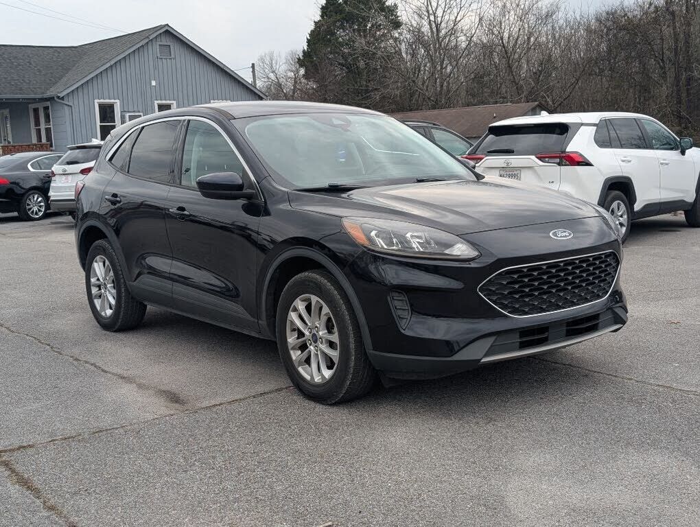 2021 FORD Escape