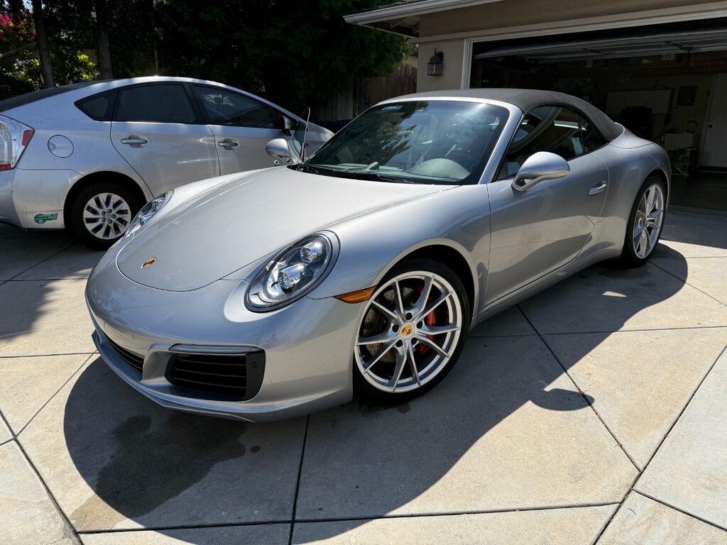 2018 PORSCHE 911