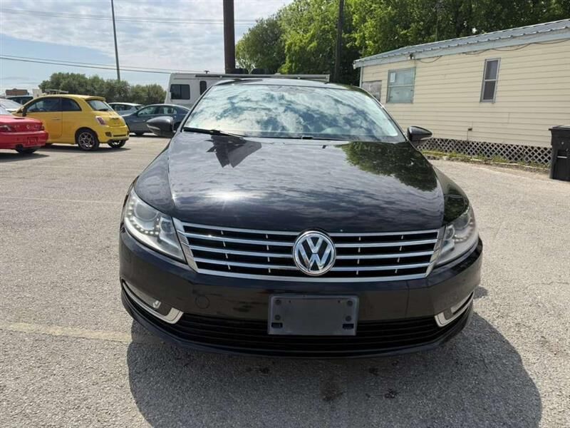2013 VOLKSWAGEN Passat