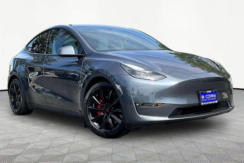 2022 TESLA Model Y