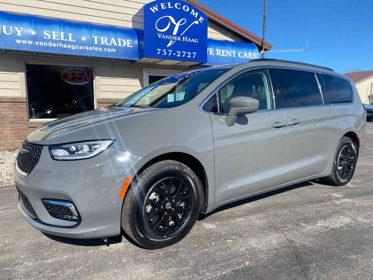 2022 CHRYSLER Pacifica