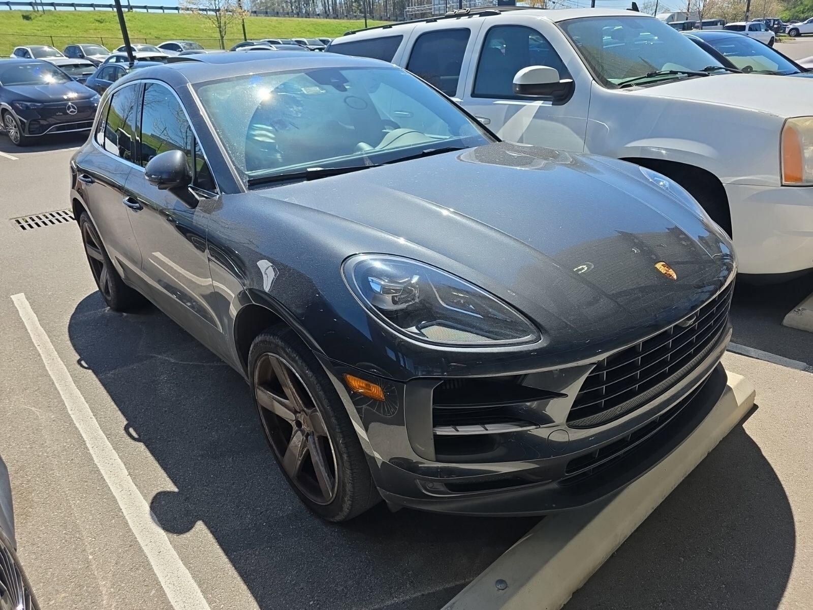 2020 PORSCHE Macan