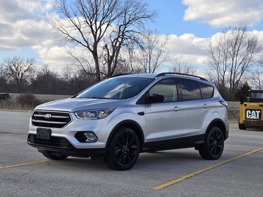 2017 FORD Escape