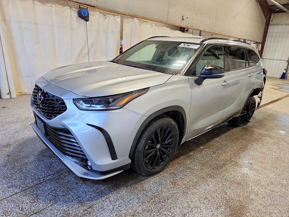 2025 TOYOTA Highlander
