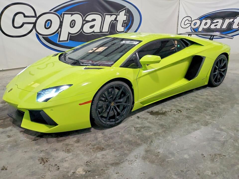 2014 LAMBORGHINI Aventador
