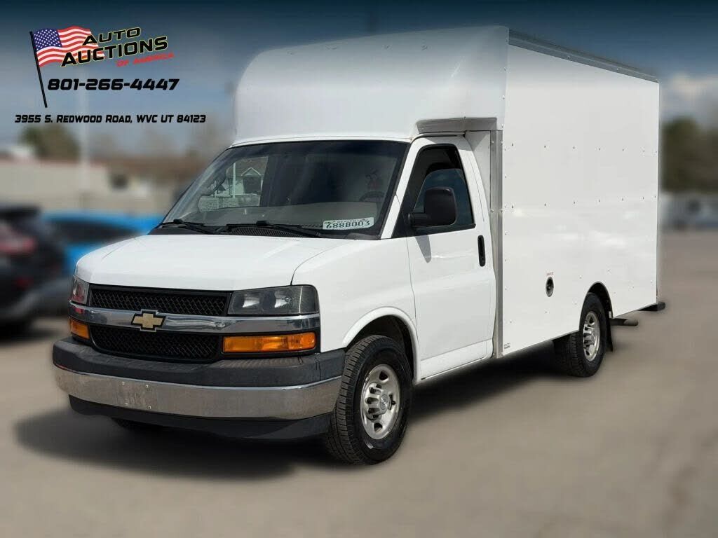2020 CHEVROLET Express